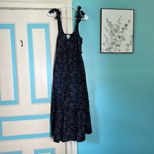 Time and Tru Women’s V-neck Tie Strap Midi Dress